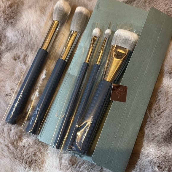 Laruce Beauty 5 piece Makeup Brush Set - Picture 3 of 4
